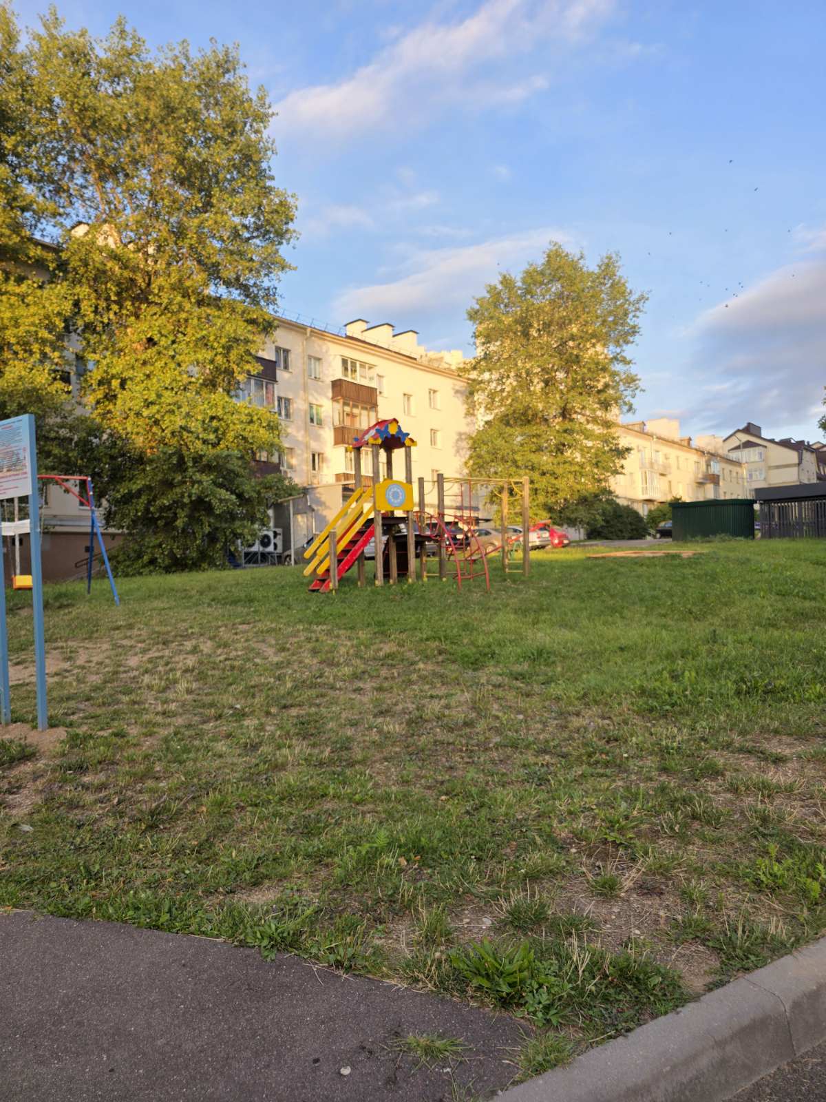 Продается светлая, теплая и уютная квартира, где все уже готово для вашей комфортной жизни. - продажа вторичного жилья от агентсва bir.by