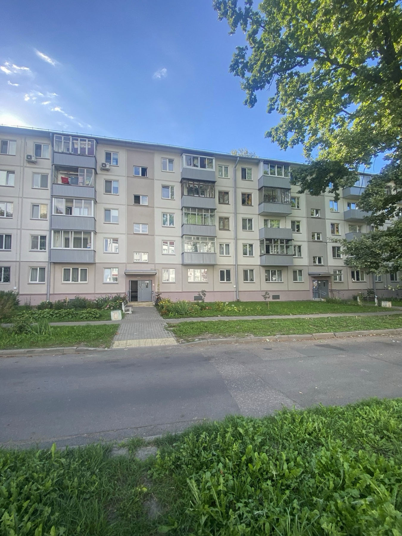 Продажа вторичного жилья от агентсва bir.by