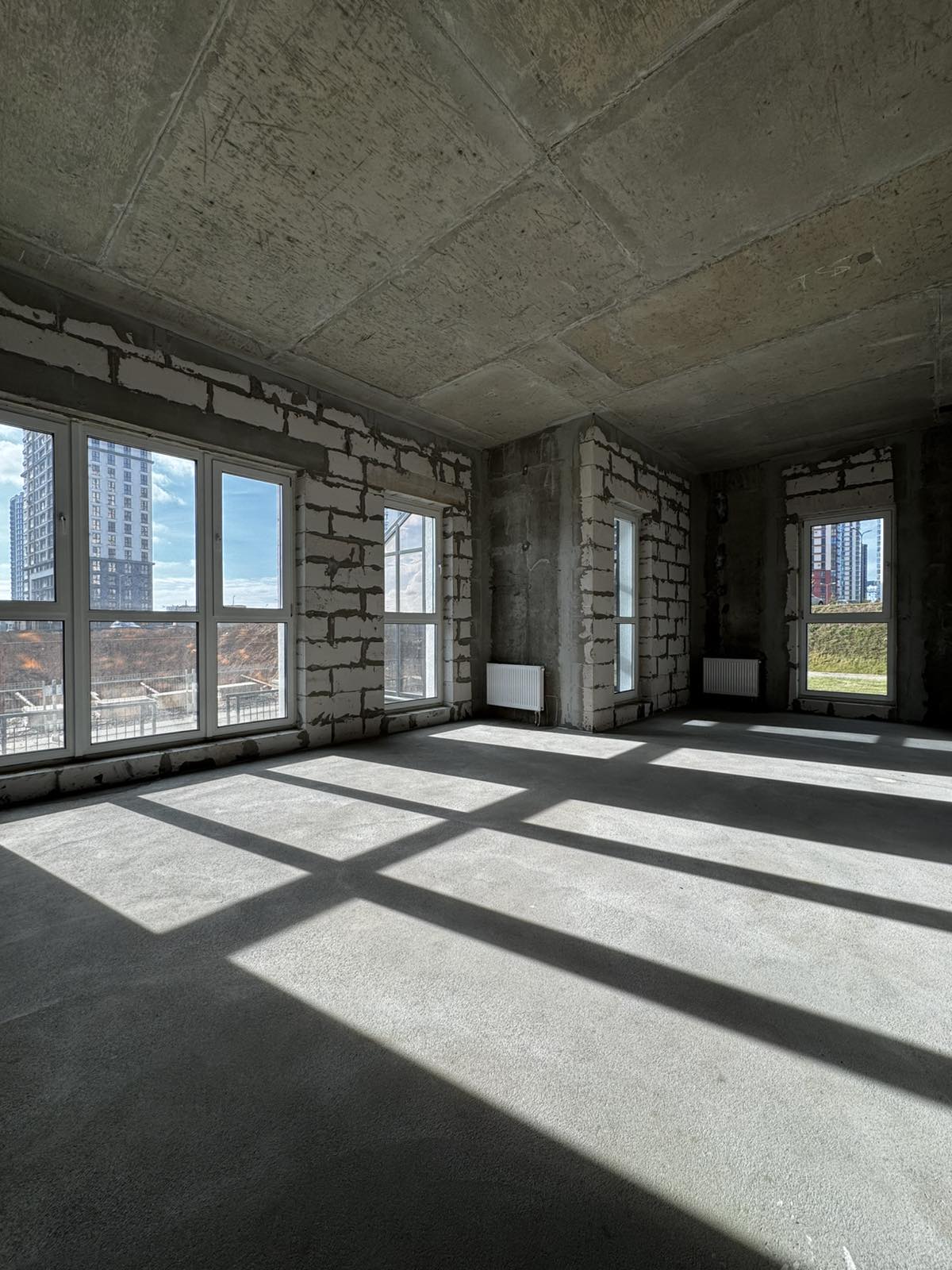 Квартира в ЖК «Минск Мир» расположена на удобном 1 этаже  - продажа вторичного жилья от агентсва bir.by