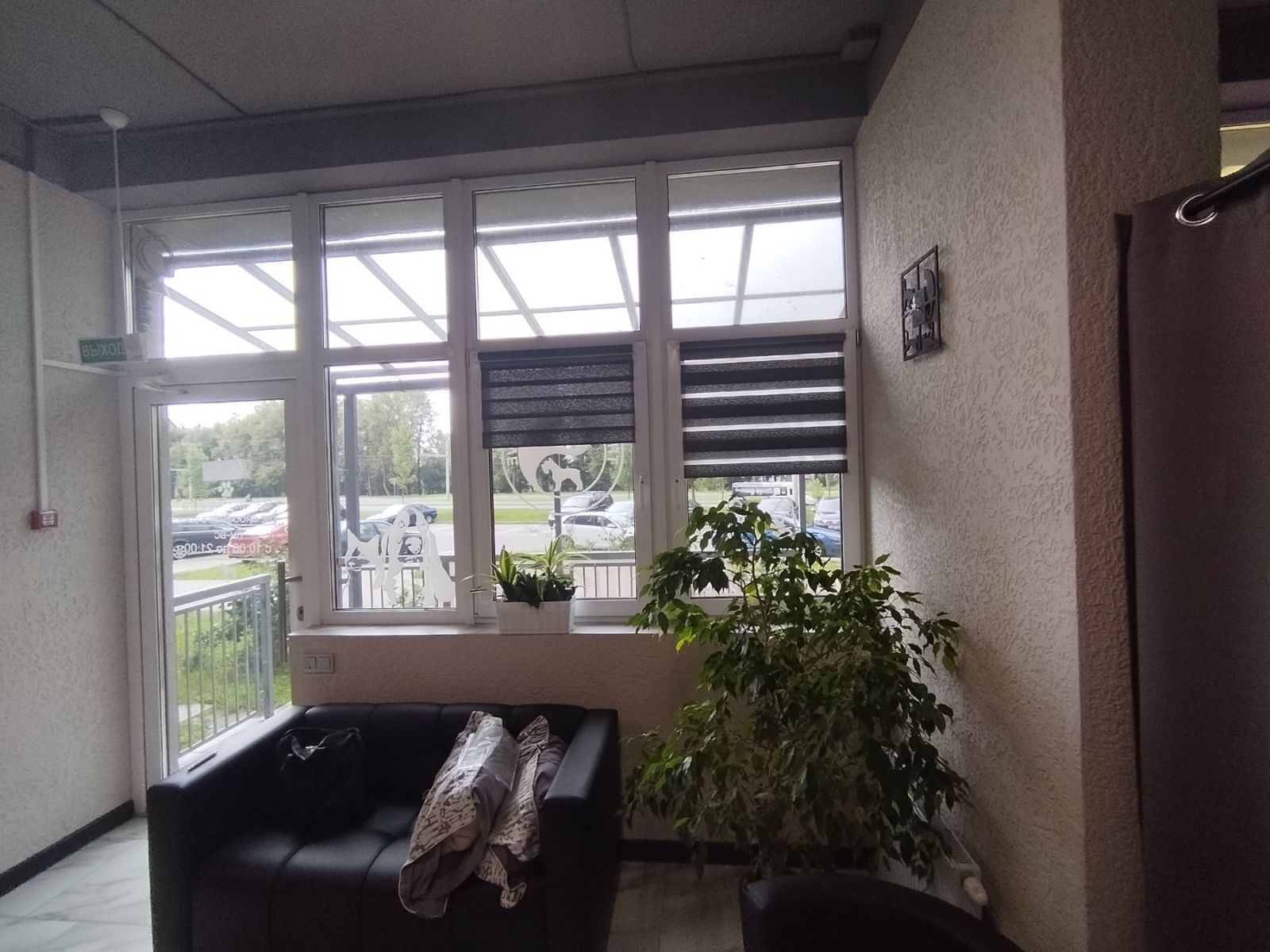 Продажа административно-торгового помещения на первом этаже с арендатором: идеальное решение для вашего бизнеса в Комплексе Минск Мир - продажа вторичного жилья от агентсва bir.by