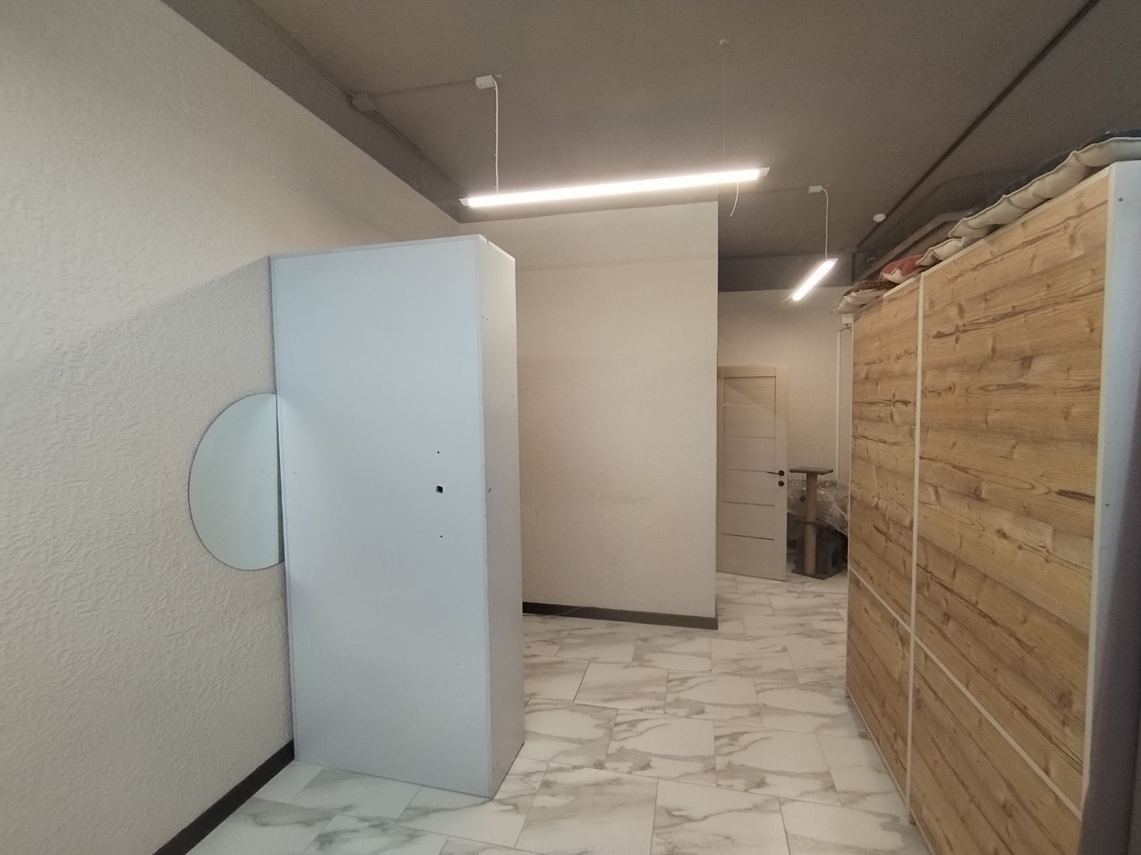 Продажа административно-торгового помещения на первом этаже с арендатором: идеальное решение для вашего бизнеса в Комплексе Минск Мир - продажа вторичного жилья от агентсва bir.by