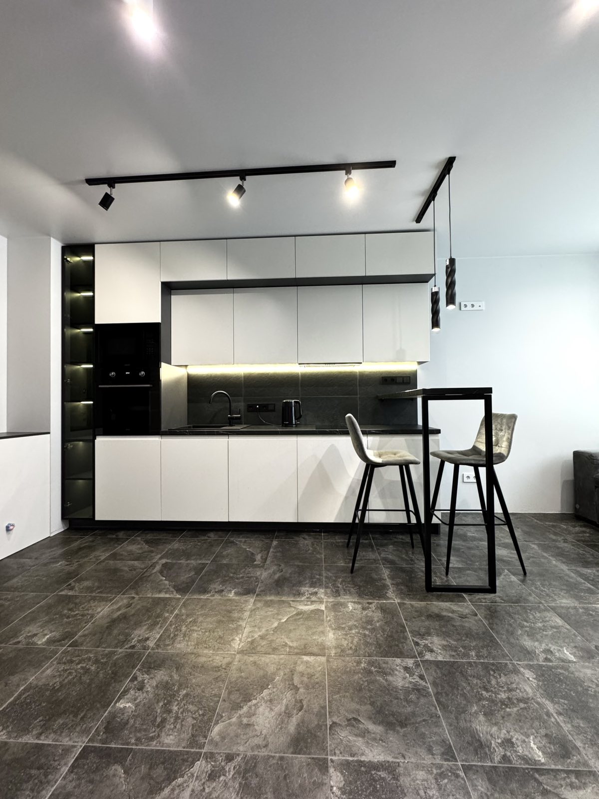 Продается квартира с отличным ремонтом в доме Твист, полностью готова для проживания - продажа вторичного жилья от агентсва bir.by