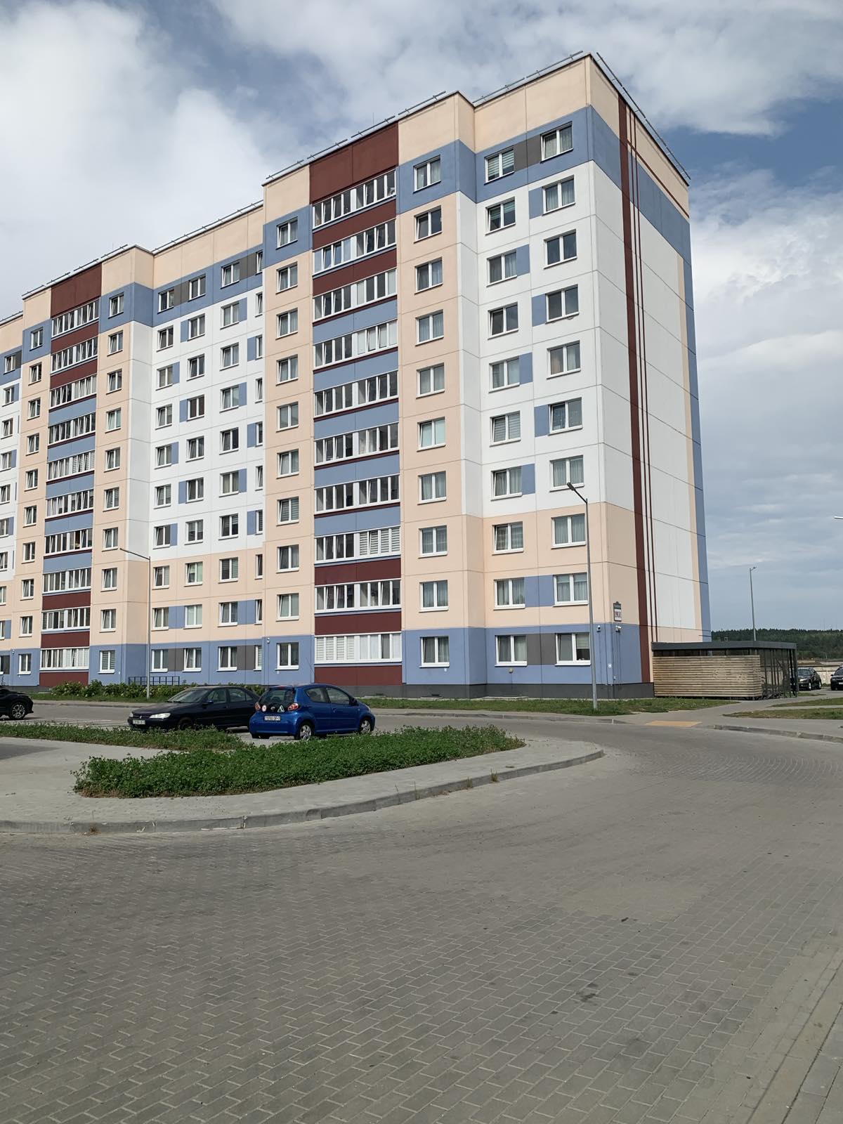 Продается 3-комнатная квартира - продажа вторичного жилья от агентсва bir.by