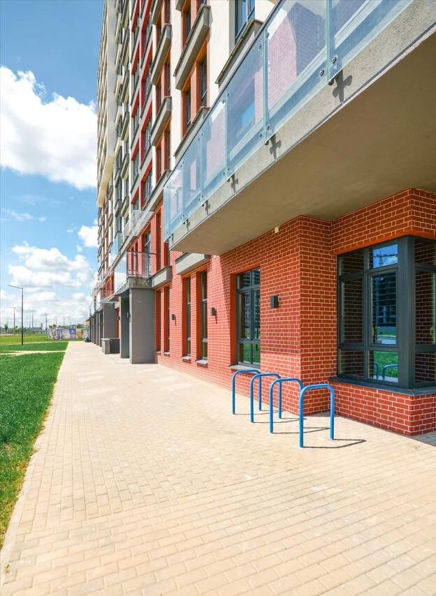 Продается отличная квартира формата евродвушка с высокими потолками 3.7м! - продажа вторичного жилья от агентсва bir.by