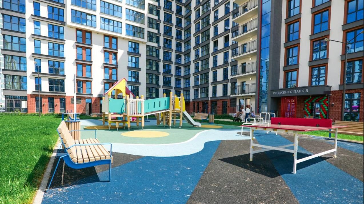 Продается отличная квартира формата евродвушка с высокими потолками 3.7м! - продажа вторичного жилья от агентсва bir.by