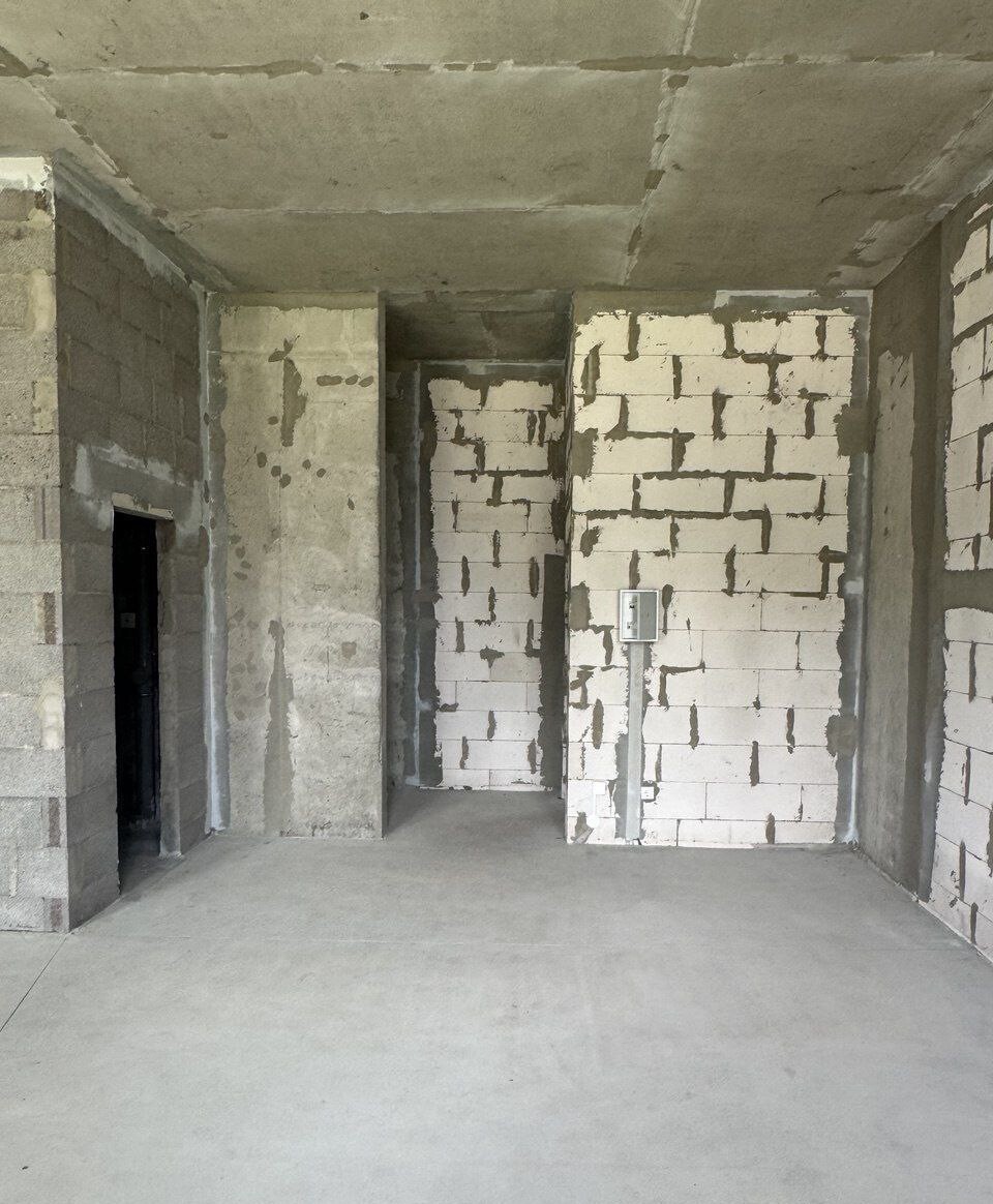 Продается отличная квартира формата евродвушка с высокими потолками 3.7м! - продажа вторичного жилья от агентсва bir.by